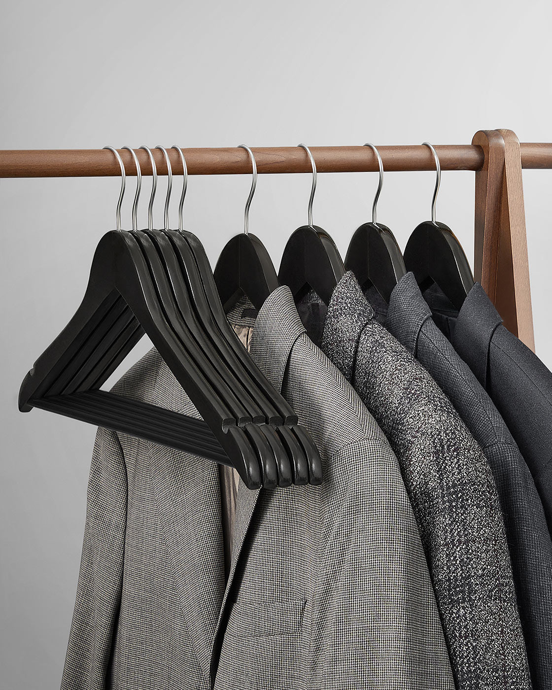 Solid Wood Hangers – Maple – Dark Walnut – 20-Pack with Shoulder Notches and Trousers Bar