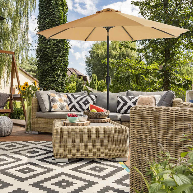 Patio Parasol – Polyester – Beige – Octagonal Canopy with Tilt and Crank Mechanism, UV50+ Sun Shade