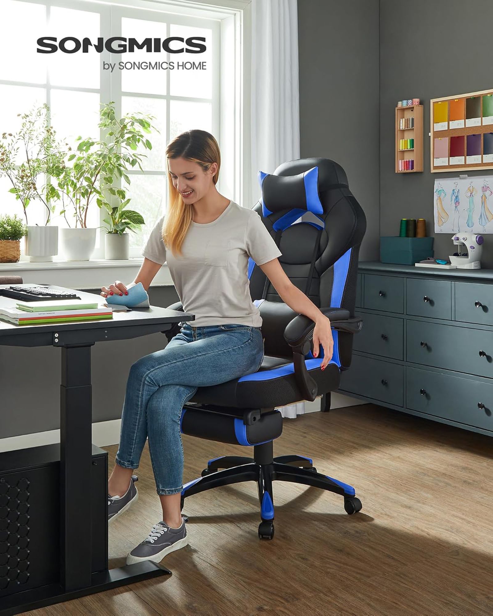 Gaming Chair – Faux Leather – Black and Blue – Ergonomic Design with Footrest and Adjustable Headrest